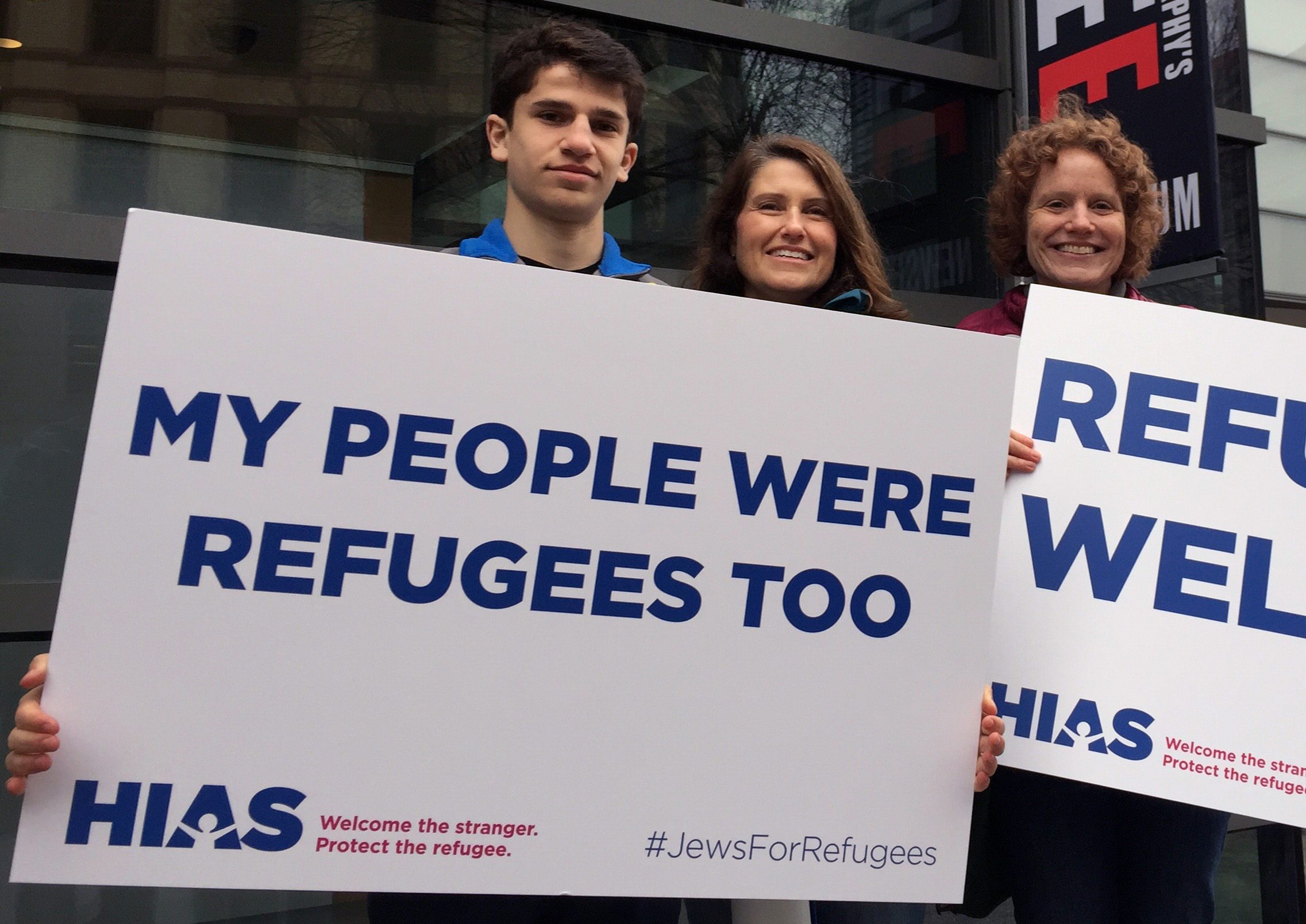Rallying for Refugees