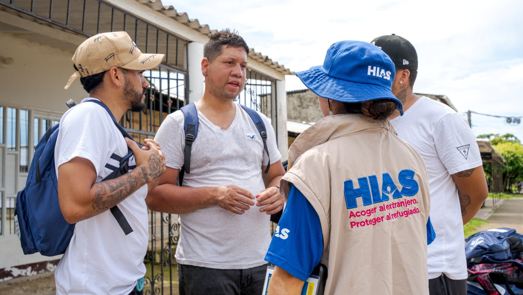 HIAS Colombia staff provide protection services to displaced people in transit in Necocli, Colombia on June 16, 2025. (HIAS Colombia)