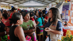 In partnership with AECID and the Red Cross, HIAS Panama staff hosted a multi-services fair in Puerto Lara for local indigenous community members in February 2026 (Lindsay Kagalis/HIAS).