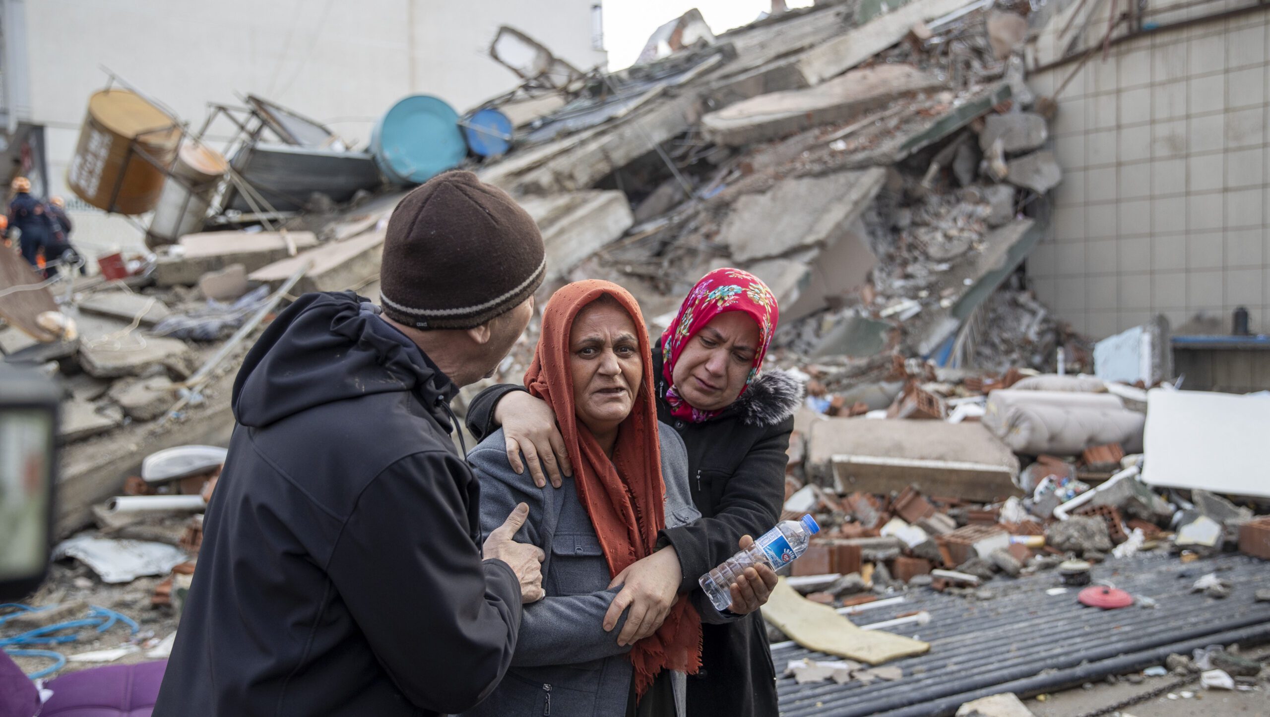 Los terremotos avivan la preocupación por los refugiados en Turquía y Siria