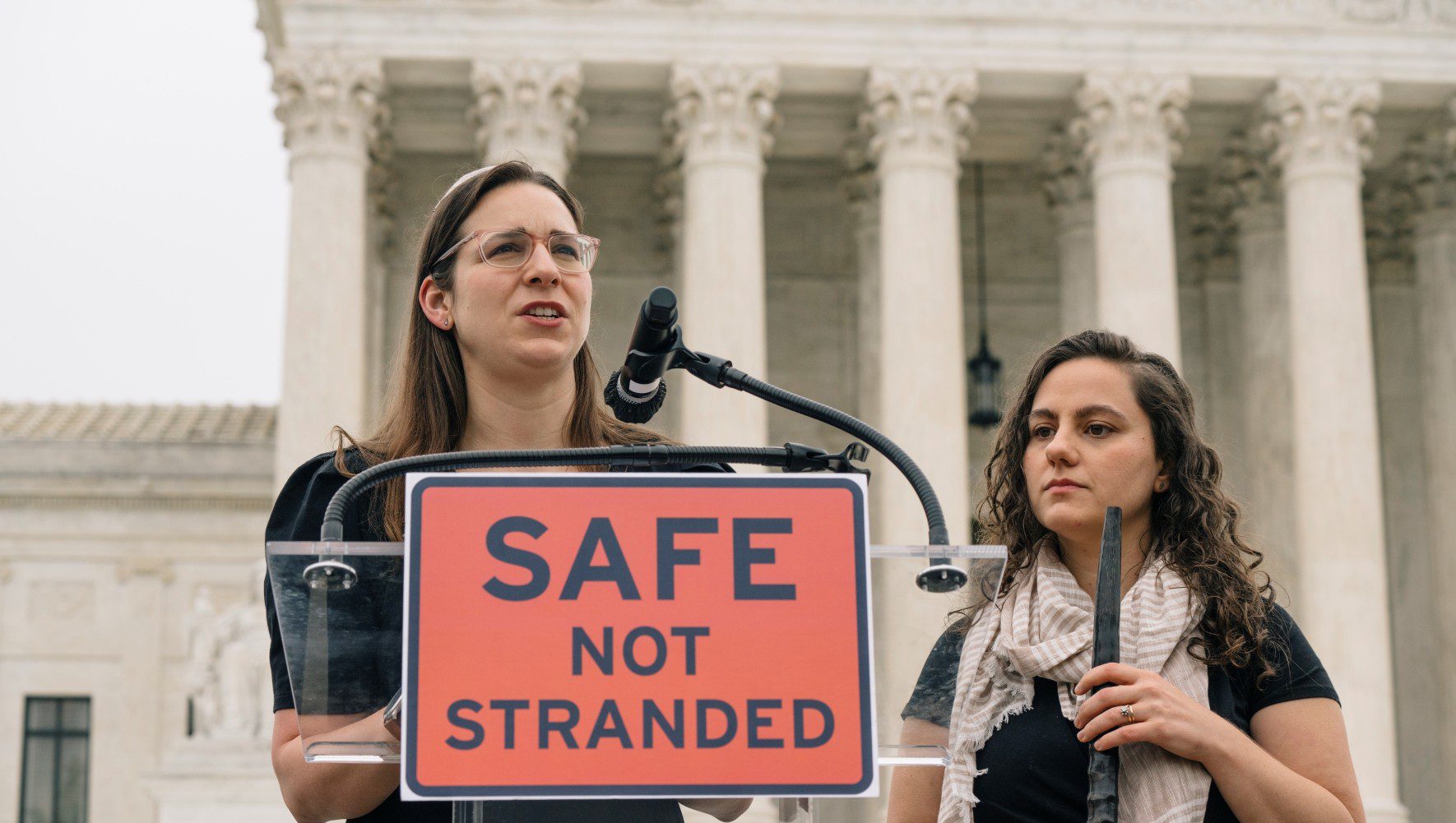 HIAS and 50+ partner organizations rallied in front of the Supreme Court on April 26, 2022 to end the Remain in Mexico program and restore a humane immigration system. Rabbi Hannah Spiro from Hill Havruah and Rabbi Stephanie Crawley from Temple Micah spoke and blew the shofar in a moment of protest. Hill Havurah and Temple Micah are DC synagogues and HIAS Welcome Circles. (Lexey Swall for HIAS)